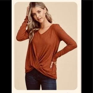 👕 Lou and Gray soft jersey twist hem long sleeve tee, rust orange brown, size XS